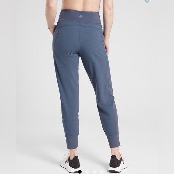 Athleta Distance Jogger In Dobby in navy - Picture 10 of 14